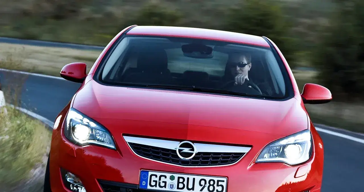 Zdjęcie Opel Astra jaki silnik – poznaj najlepsze opcje dla siebie